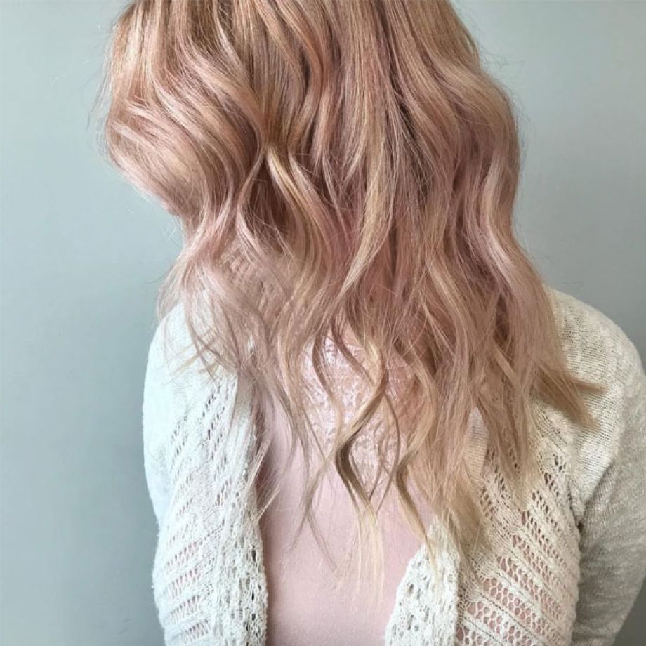 Blush hair: il rosa che da alla testa! Blush hair: il rosa che da alla testa!